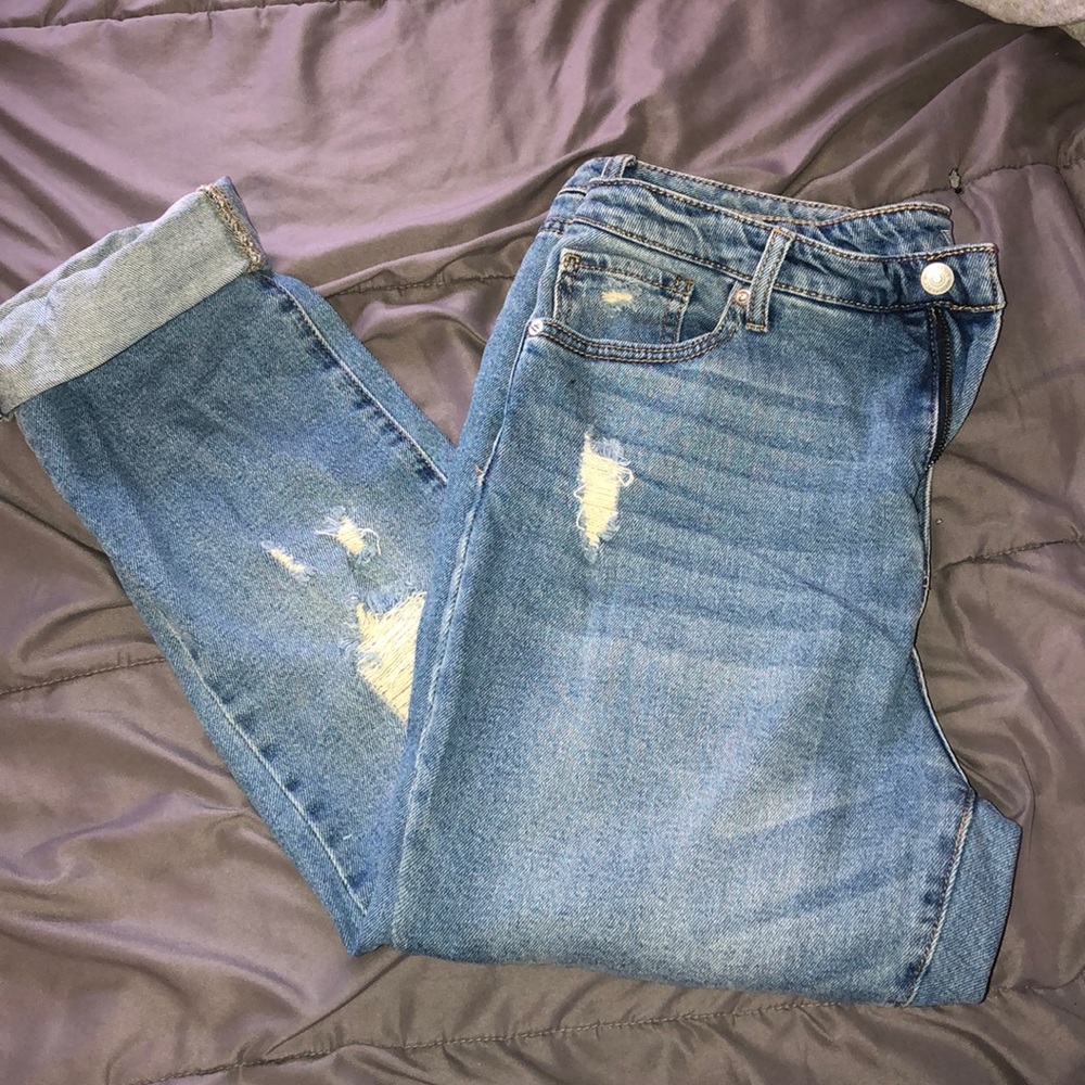 Ripped vintage oversized jeans
